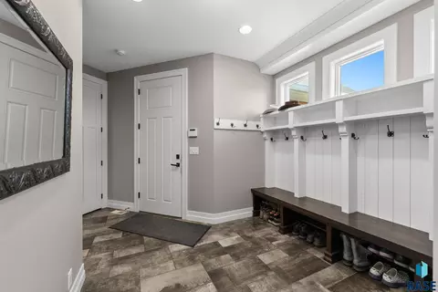 Entry Way - 9004 E Torrey Pine Cir, Sioux Falls, SD 57110 photo 3 of 7