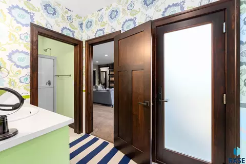 Bath - 9004 E Torrey Pine Cir, Sioux Falls, SD 57110 photo 10 of 13