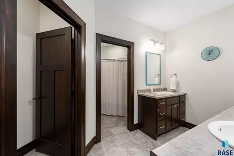 Bath - 9004 E Torrey Pine Cir, Sioux Falls, SD 57110 photo 13 of 13