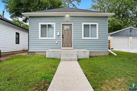 1306 S Norton Ave, Sioux Falls, SD 57105