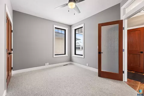 Bedroom - 713 E 77th St, Sioux Falls, SD 57108 photo 2 of 2