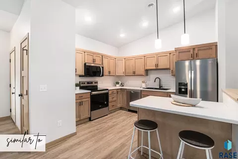 Kitchen - 2405 E Jetty Pl, Sioux Falls, SD 57108 photo 1 of 2