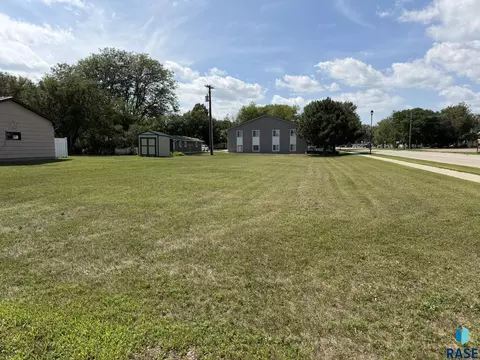 Albert St, Freeman, SD 57029 photo 1