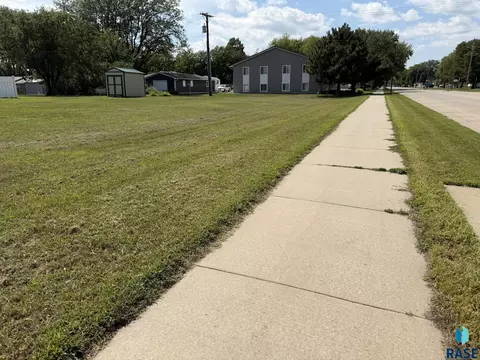 Albert St, Freeman, SD 57029 photo 3