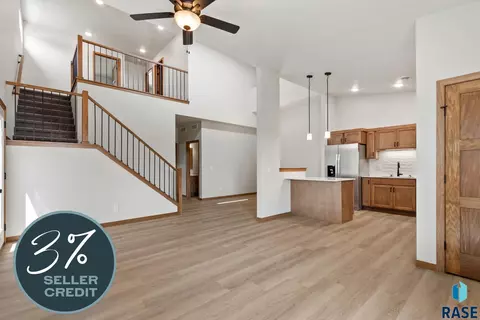 5700 E Marley Pl, Sioux Falls, SD 57108