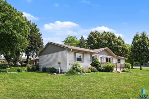 Other - 3504 E 33rd St, Sioux Falls, SD 57103 photo 8 of 8