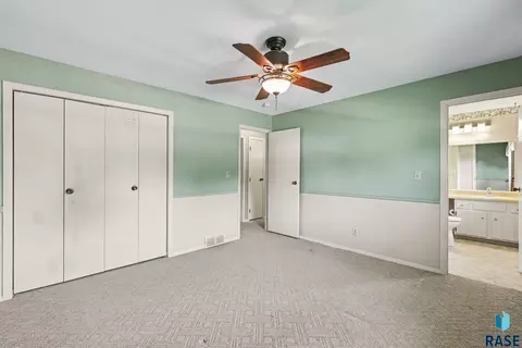 Bedroom - 3504 E 33rd St, Sioux Falls, SD 57103 photo 1 of 6