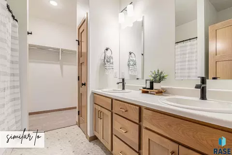 Bath - 3513 S Jerome Pl, Sioux Falls, SD 57106 photo 1 of 2