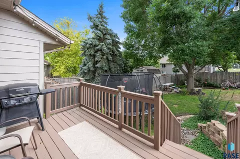 Exterior - 1201 E 62nd St, Sioux Falls, SD 57108 photo 2 of 6