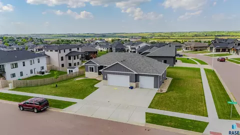 View/Area - 1512 W River Bend St, Brandon, SD 57005 photo 1 of 4