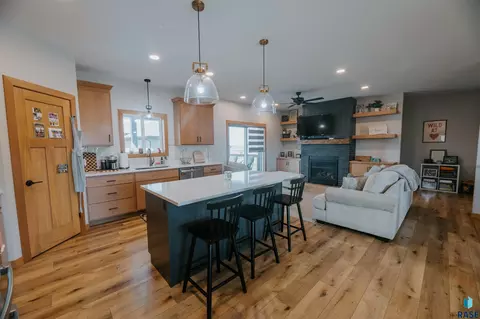 Kitchen - 1512 W River Bend St, Brandon, SD 57005 photo 1 of 4
