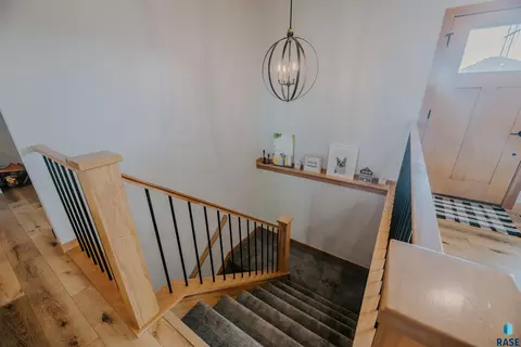 Entry Way - 1512 W River Bend St, Brandon, SD 57005 photo 2 of 3