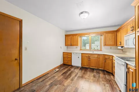 Kitchen - 300 E 2nd St, Marion, SD 57043 photo 2 of 5