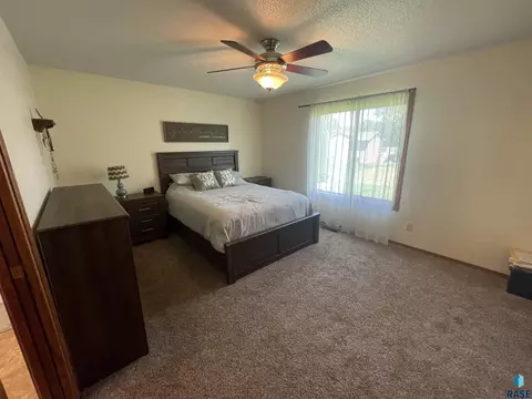 Bedroom - 4208 E Steeple St, Sioux Falls, SD 57103 photo 2 of 3