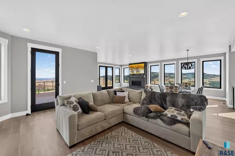 Living - 2111 Vantage Cir, Spearfish, SD 57783 photo 1 of 2