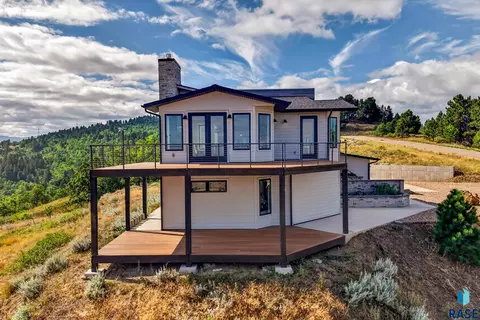 Exterior - 2111 Vantage Cir, Spearfish, SD 57783 photo 7 of 14