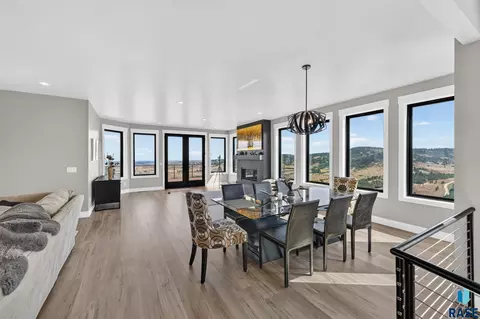 Dining - 2111 Vantage Cir, Spearfish, SD 57783 photo 1 of 2