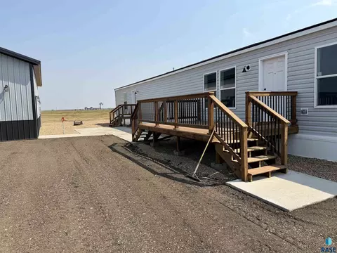 Exterior - 219 Castaway Loop, Pierre, SD 57501 photo 3 of 16