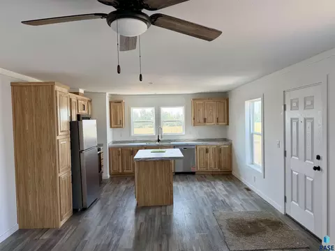 Kitchen - 219 Castaway Loop, Pierre, SD 57501 photo 1 of 4