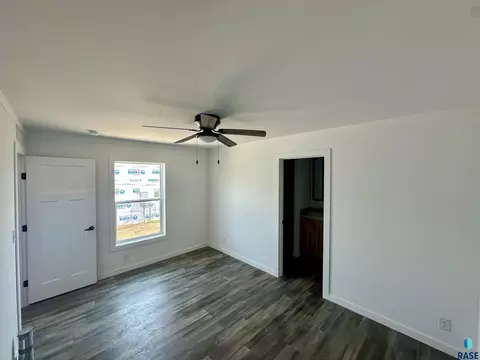 Bedroom - 219 Castaway Loop, Pierre, SD 57501 photo 2 of 4