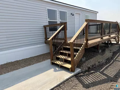 Exterior - 219 Castaway Loop, Pierre, SD 57501 photo 14 of 16