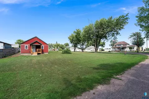 Exterior - 240 Elm St, Monroe, SD 57047 photo 7 of 9