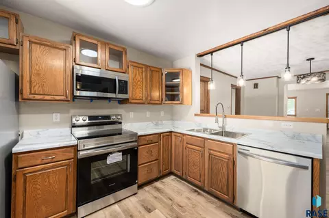Kitchen - 715 E 6th St, Dell Rapids, SD 57022 photo 4 of 4