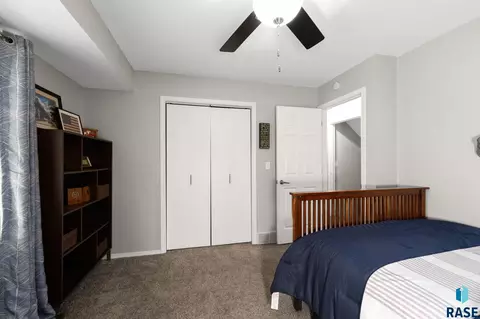 Bedroom - 4416 E Oak St, Sioux Falls, SD 57103 photo 6 of 11