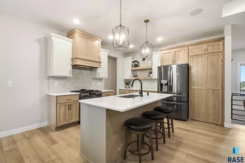 Kitchen - 8032 E Norway Pine Trl, Sioux Falls, SD 57110 photo 1 of 6