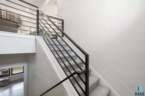 Entry Way - 8032 E Norway Pine Trl, Sioux Falls, SD 57110 photo 1 of 1