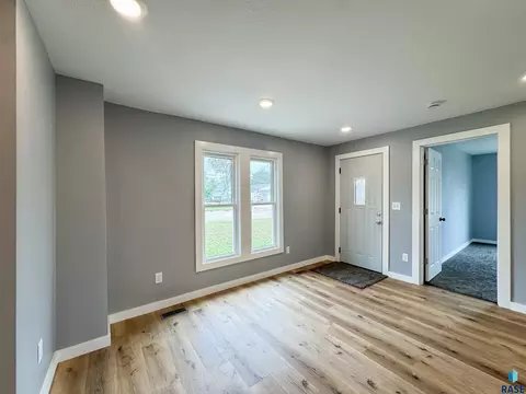 Living - 422 E 4th St, Canton, SD 57013 photo 1 of 5