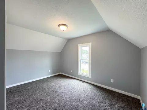 Bedroom - 422 E 4th St, Canton, SD 57013 photo 4 of 4