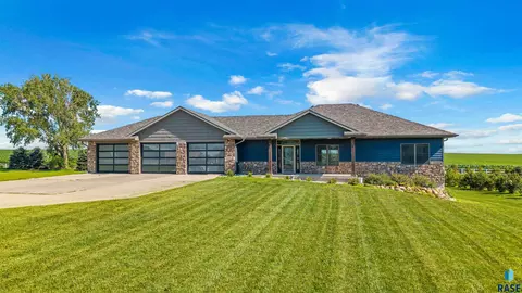 1862 135th St, Larchwood, IA 51241