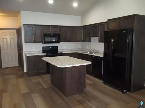 Kitchen - 7426 E 45 St, Sioux Falls, SD 57110 photo 1 of 2