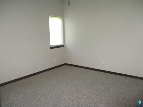 Bedroom - 7426 E 45 St, Sioux Falls, SD 57110 photo 2 of 4