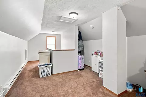 Entry Way - 1509 E 25th St, Sioux Falls, SD 57105 photo 1 of 2