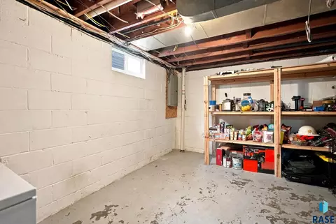 Other - 1509 E 25th St, Sioux Falls, SD 57105 photo 8 of 8