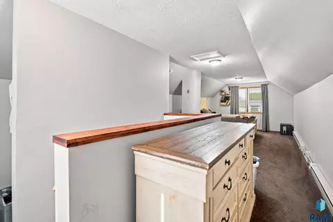 Entry Way - 1509 E 25th St, Sioux Falls, SD 57105 photo 2 of 2