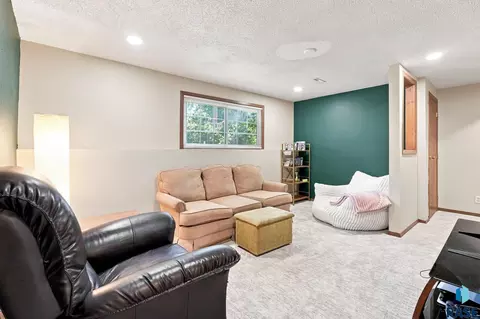 Other - 2000 E Tracy Ln, Sioux Falls, SD 57103 photo 6 of 8