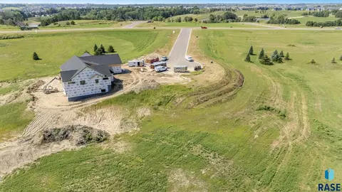 9008 E Moonlight Cir, Sioux Falls, SD 57110 photo 9