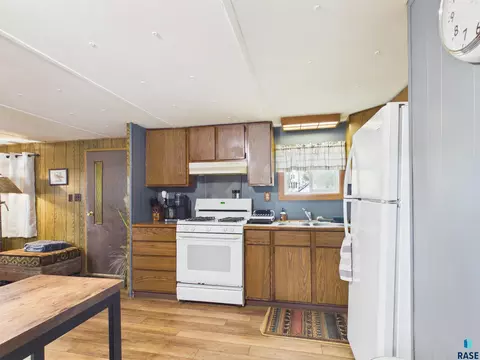 Kitchen - 23318 421st Ave, Fedora, SD 57337 photo 1 of 3
