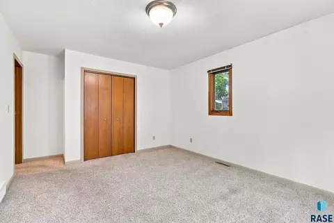 Bedroom - 1311 E 54th St, Sioux Falls, SD 57103 photo 5 of 7