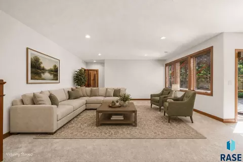 Living - 7309 E Donnelly Dr, Sioux Falls, SD 57110 photo 12 of 12