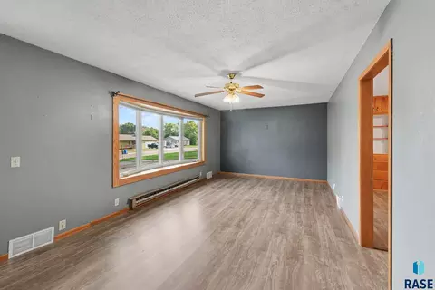 Living - 1021 4th St, Garretson, SD 57030 photo 4 of 5