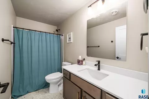 Bath - 5301 E Lumin St, Sioux Falls, SD 57108 photo 2 of 2