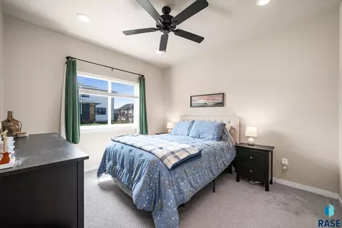 Bedroom - 5301 E Lumin St, Sioux Falls, SD 57108 photo 4 of 7