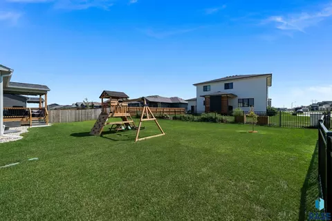 Exterior - 5301 E Lumin St, Sioux Falls, SD 57108 photo 7 of 10