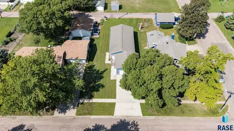 View/Area - 403 S 3rd St, Beresford, SD 57004 photo 1 of 2