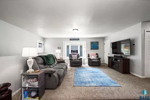 Living - 403 S 3rd St, Beresford, SD 57004 photo 4 of 6