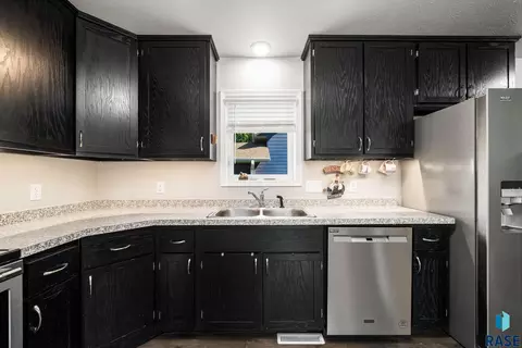 Kitchen - 403 S 3rd St, Beresford, SD 57004 photo 3 of 4